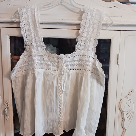 Doen Tops - Doen Camisole/Cropped Tank Top